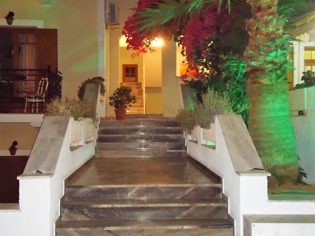 Sweetmemory Hotell Agia Marina  Exteriör bild